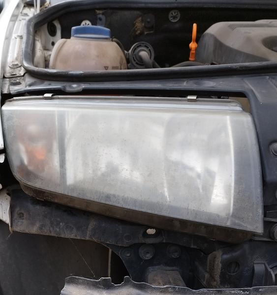 Škoda karosszéria javítás előtt