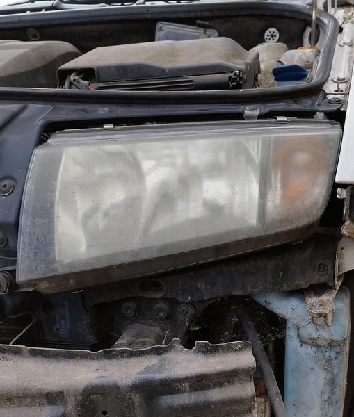 Škoda javítás előtt – 2. kép